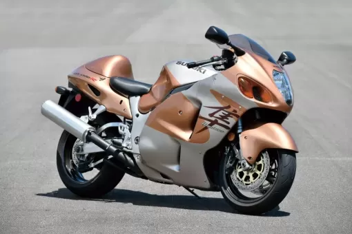 suzuki-june24-suzukilive25yrs-gallery1.jpg